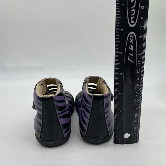 Old Soles Toddler girls Bondi high too purple zebra leather sneakers size 6