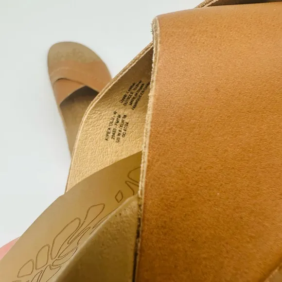 OluKai  Kipea  Olu  Brown Slide Sandals