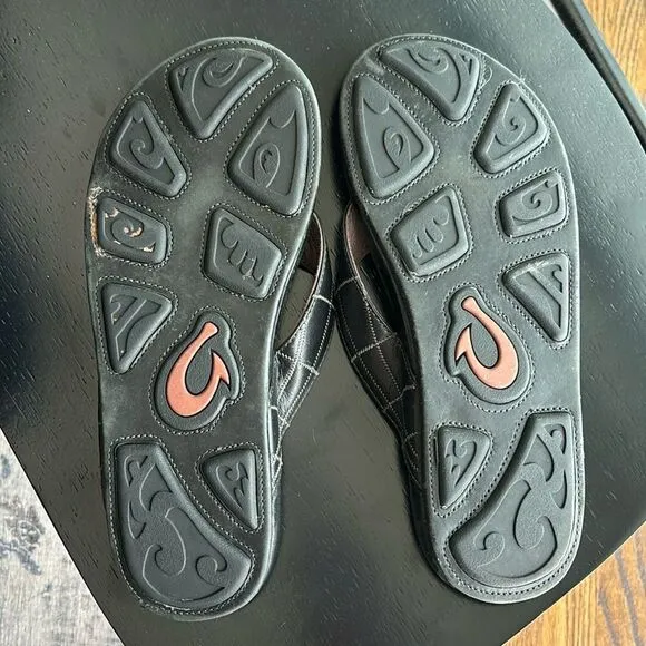 Olukai Men’s Hokule'a Kia leather black Sandals flip flops size 13 EUC!