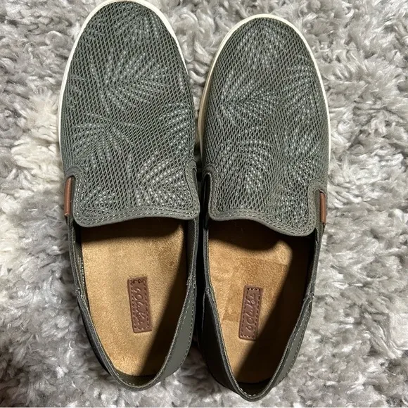 Olukai Pehuea Palm Sneakers in Dusty Olive / Palm Dusty Olive / Palm sz 7