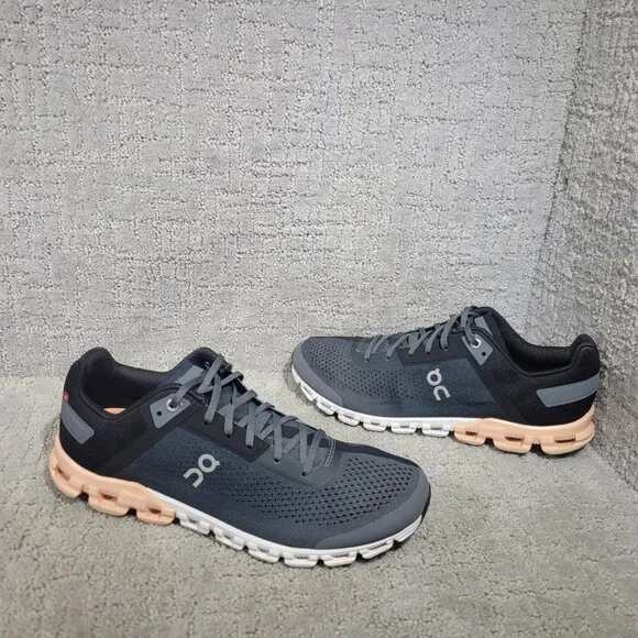 On Cloudflow Women's Size US 10.5 Black Lace Up Athletic Running Sneakers