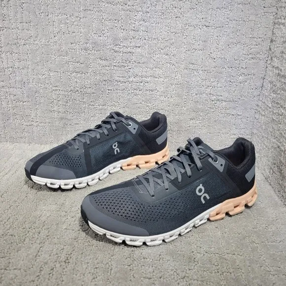 On Cloudflow Women's Size US 10.5 Black Lace Up Athletic Running Sneakers