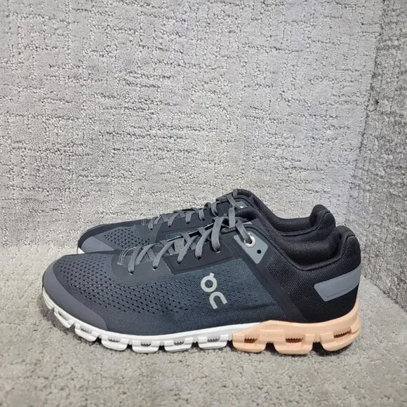 On Cloudflow Women's Size US 10.5 Black Lace Up Athletic Running Sneakers