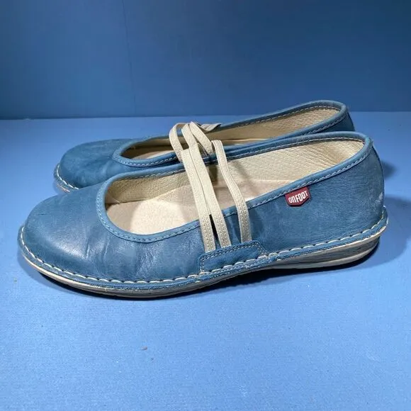 On Foot Blue Leather shoes Size 38
