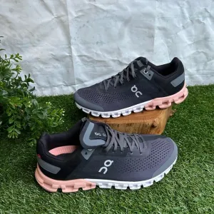 On Running women Cloudflow 3.0Rock grey /rose size 6.5  new