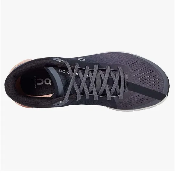 On Running women Cloudflow 3.0Rock grey /rose size 6.5  new