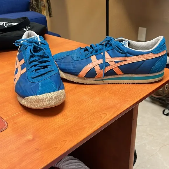 Onitsuka Tiger TIGER CORSAIR Sneakers Size 10.5 (44.5 EUR) Deep Sapphire &amp; Peach