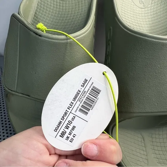 OOFOS OOahh Sport Flex Recovery Slide Sandals - Sage Green (Men’s/Women’s)