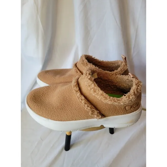 Oofos Oocoozie Recovery Shoe Womens Size 8 Camel Chestnut Comfort Low Top
