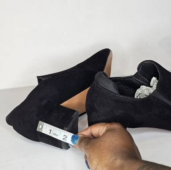 Ortho rest Women Slip On Pointed Toe Heels with Elastic Panels, Women's size 8