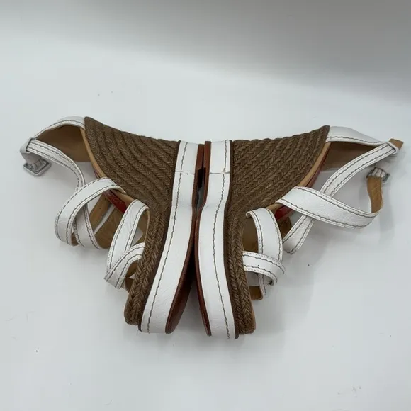 Paloma Barcelo White Leather Wedge Sandals Size 40 Made in Spain Vero Cuoio