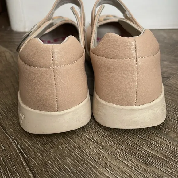 Pediped Beige Mary Jane Shoes with Flower Detail 1Y