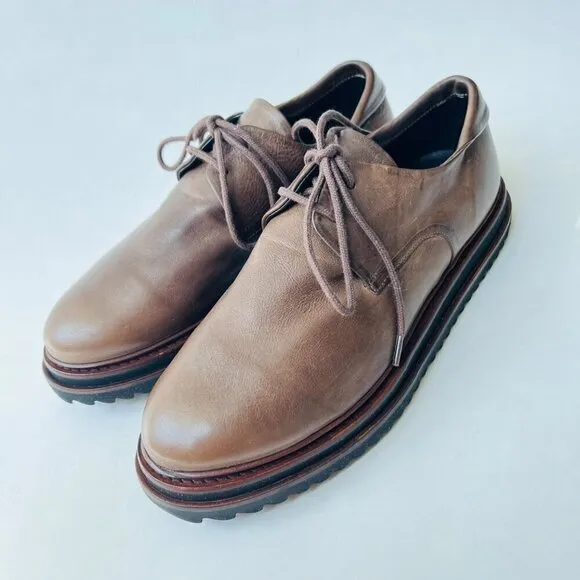 P.Monjo women flat form leather lace up loafers , brown, Size 40