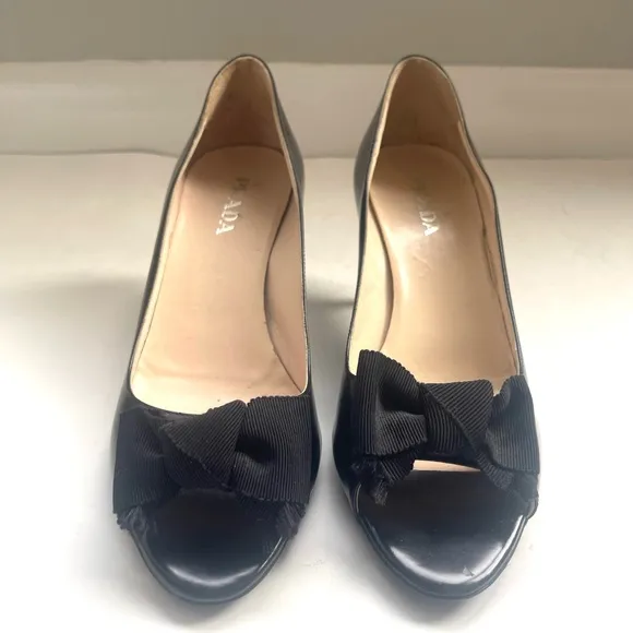 Prada Women’s Open Toe Shoes Black with Bow Size 38.5