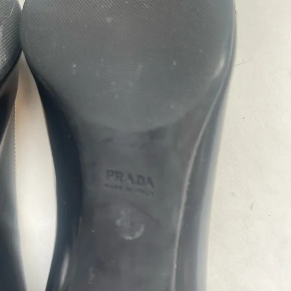 Prada Women’s Open Toe Shoes Black with Bow Size 38.5