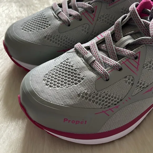 Propét Pink &amp; Grey Mesh OrthoLite Comfort Foam Athletic Workout Running Shoes