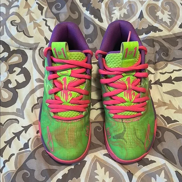 Puma melo boys size 3.5 basketball sneakers