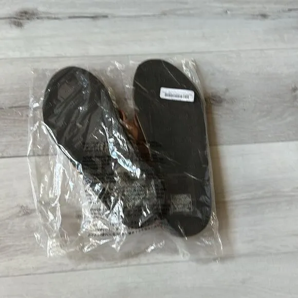 RAINBOW SANDALS Tan color Men’s Size XL NWT in packaging