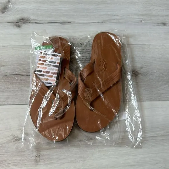 RAINBOW SANDALS Tan color Men’s Size XL NWT in packaging