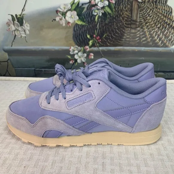 Reebok Classic Womens Size 8 Lilac Suede &amp; Leather Sneakers