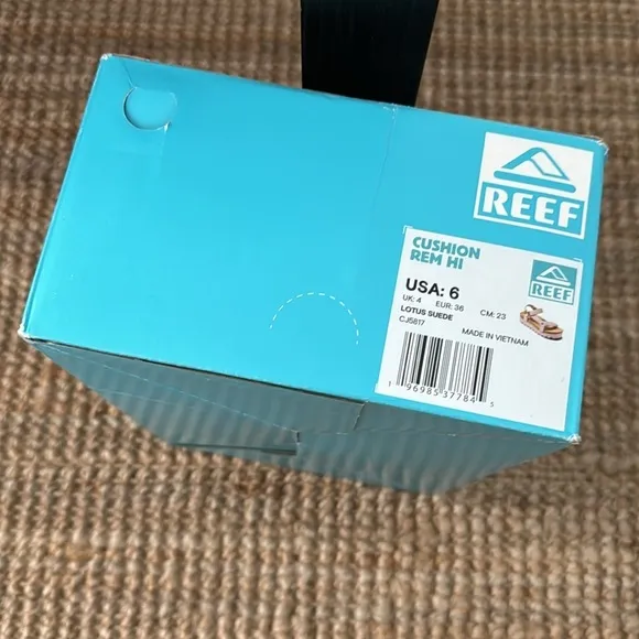 Reef Cushion Rem Hi Lotus Suede