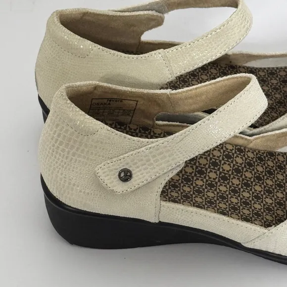 Revere Osaka Women's Casual Cream Shoes Size 10M