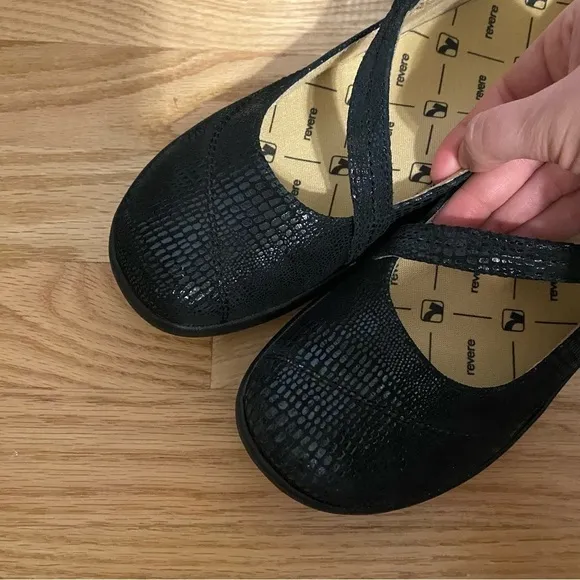 Revere Petra Mary Jane Flat Shoes NEW Sz 7 Black Lizard Leather Women’s