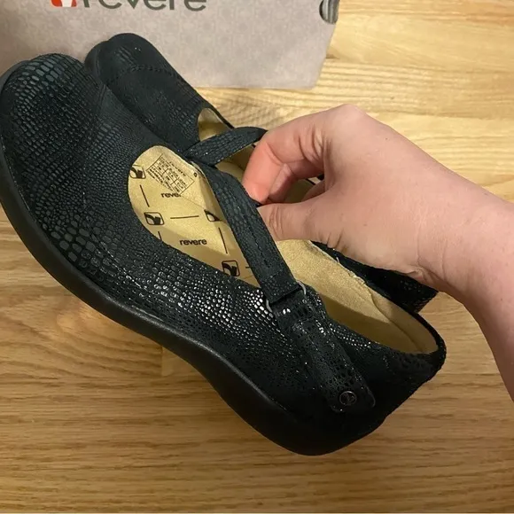 Revere Petra Mary Jane Flat Shoes NEW Sz 7 Black Lizard Leather Women’s