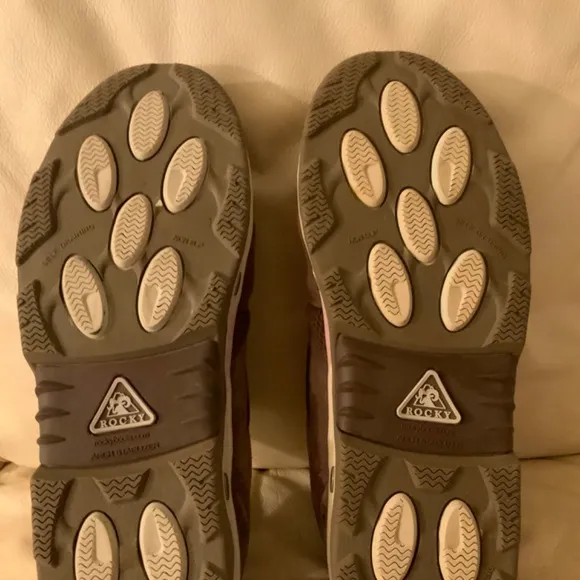 ROCKY. Athletic shoes