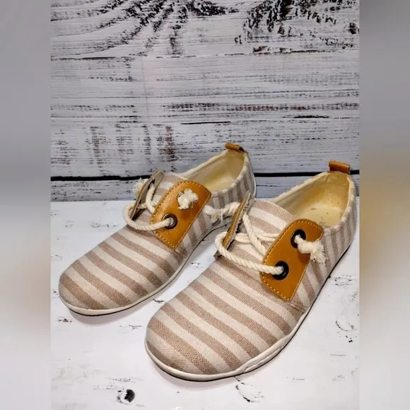 Ros Hommerson Calypso Sneaker Sand/Cream  size 7.5SS Stripe Canvas Athletic