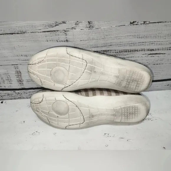 Ros Hommerson Calypso Sneaker Sand/Cream  size 7.5SS Stripe Canvas Athletic