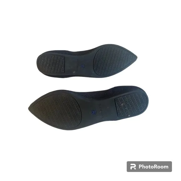 Rothy's NWOB The Point Flat Black sz 8