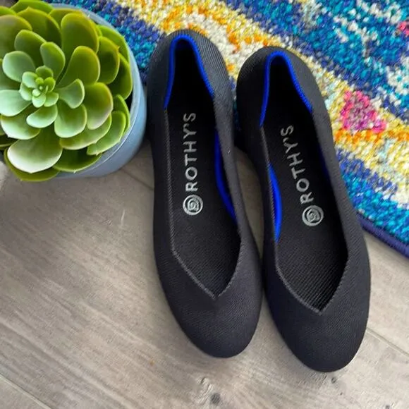 Rothy’s round toe size 7 black womans flat shoes
