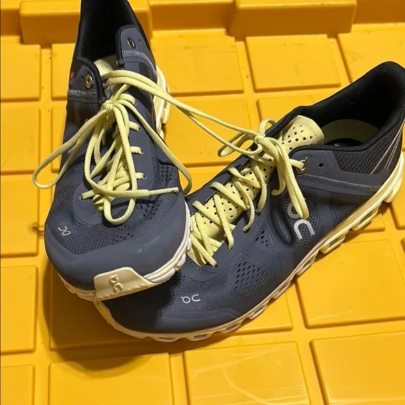 Running Men's Shoes - Blue and Yellow