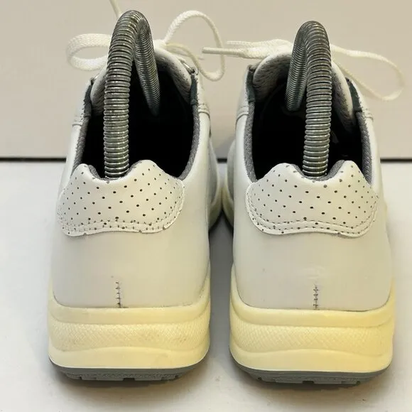 SAS High Street White Sneakers size 8N A98871398 Narrow Lace Up Arch Support