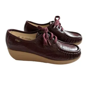 SAS Siesta Loafer Shoe Burgundy Leather Lace Up Hand Sewn Moccasin Shoe Size 6.5
