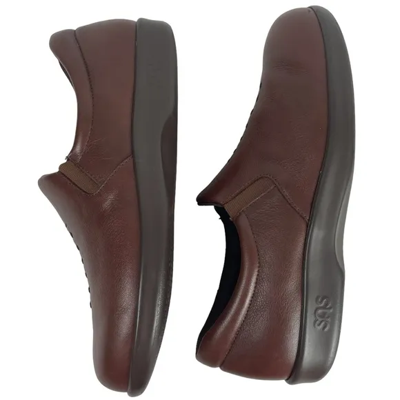 SAS Viva Loafer Womens Size 8 Narrow Teak Brown Leather