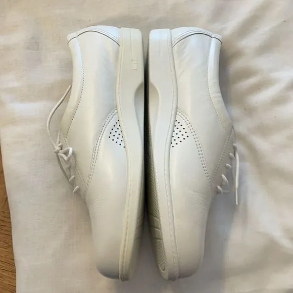 SAS TRIPAD COMFORT SHOES.  NEW