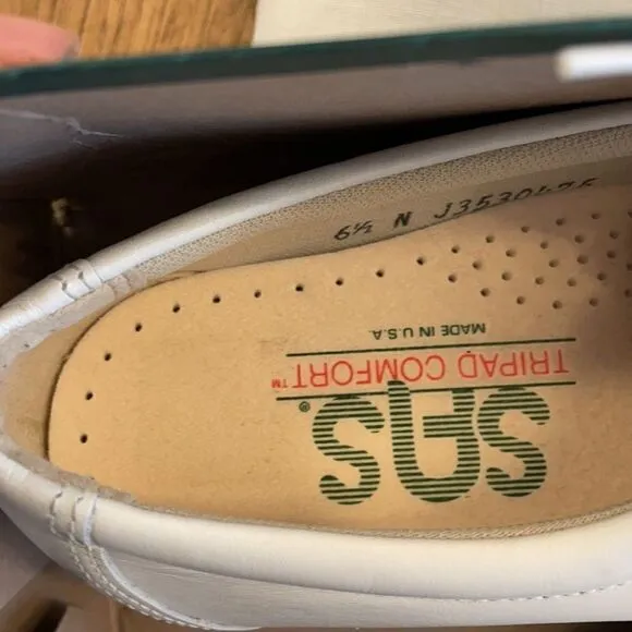SAS TRIPAD COMFORT SHOES.  NEW