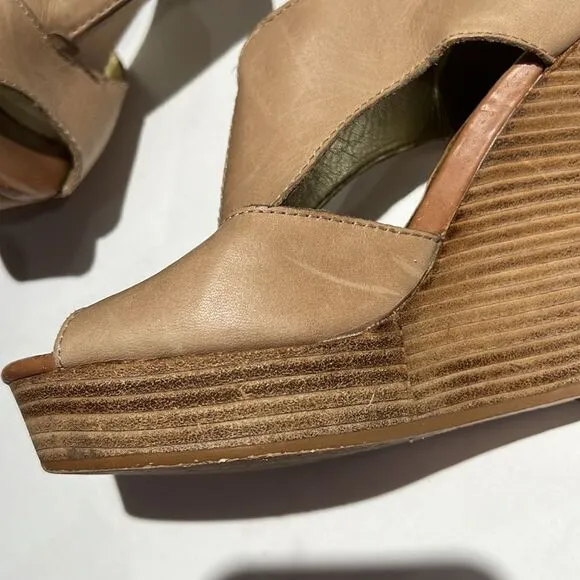 Seychelles Tan Leather Tall Wedge Peep Toe Sandal Size 7.5.   B61