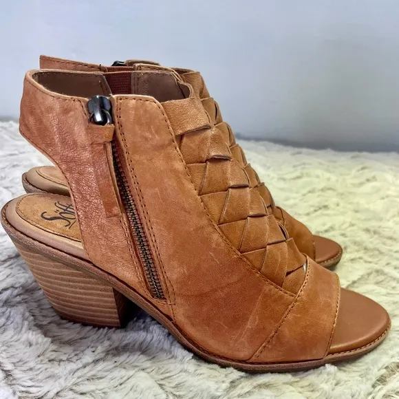 Söfft Mackenna Sandals Italian Leather Comfort All Day Wear Classy Chic Size 9