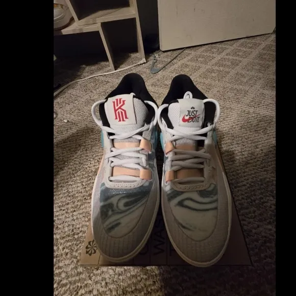 Size 4Y - Nike Kyrie 8 GO (GS) Photon Dust
