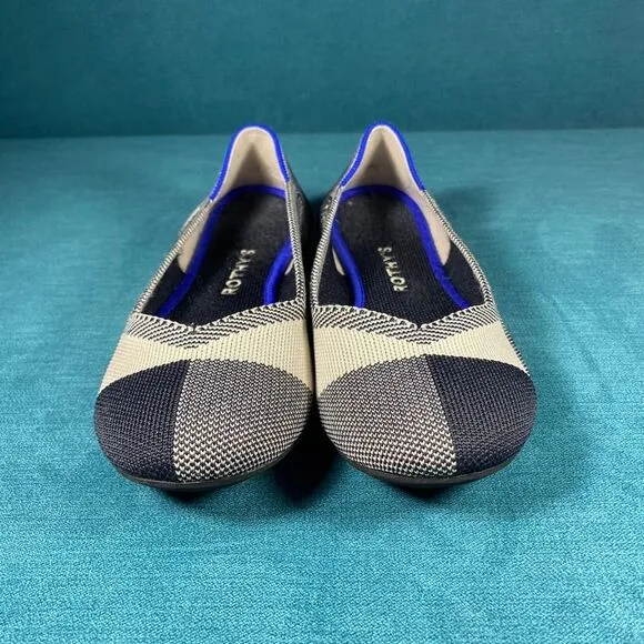 Size 7.5 - Women’s Rothy’s The Flat Captoe shoes