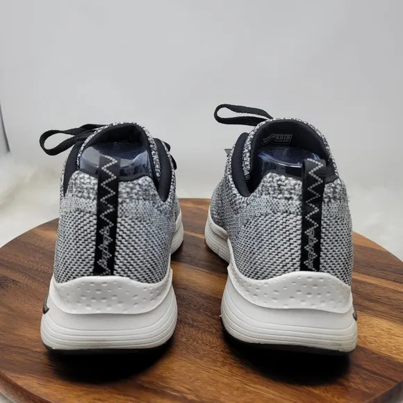 Skechers Men's Arch Fit Sneakers Size 13 NWT