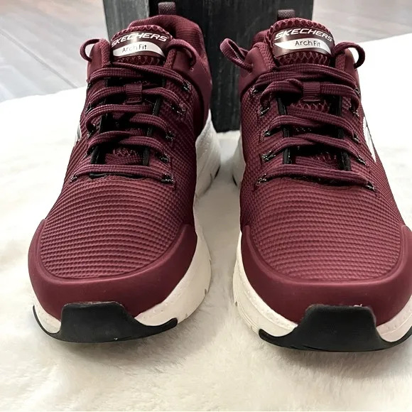 Skechers Men's Arch Fit Titan Sneakers Burgundy Size 8.5 Listed Under Women