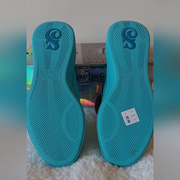 Skechers x Snoop Dogg Boss Life turquoise Slip-On Canvas Women Sneakers