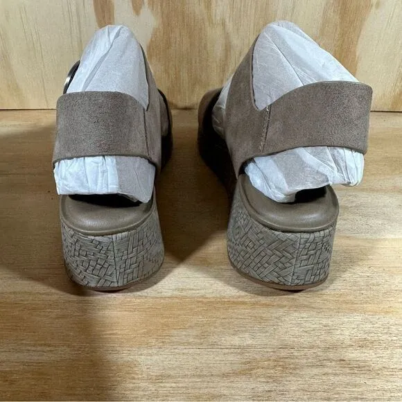 Sofft Faedra Light Grey Ankle Strap Sandals Women’s Size 11