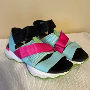 Sorel womens 8 sandals kinetic impact Velcro outdoor comfort pink blue black