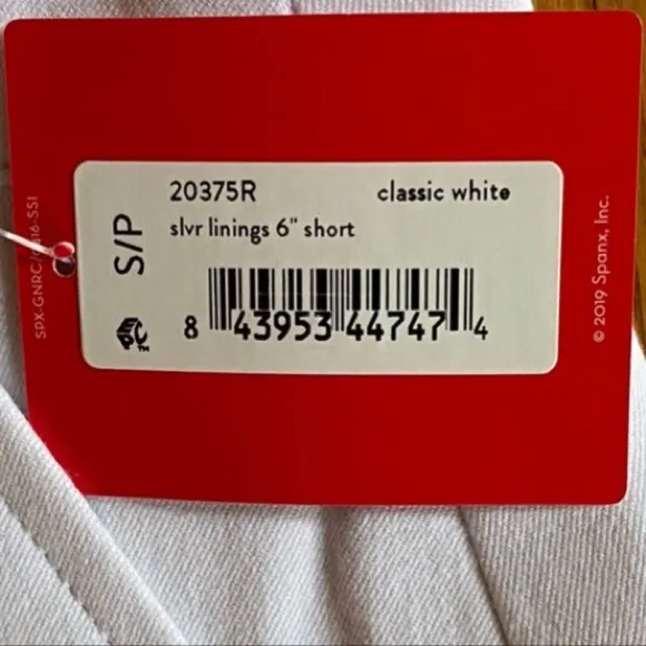 SPANX on the go 6” shorts white cotton 4 way stretch small