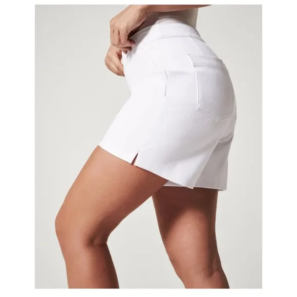 SPANX on the go 6” shorts white cotton 4 way stretch small